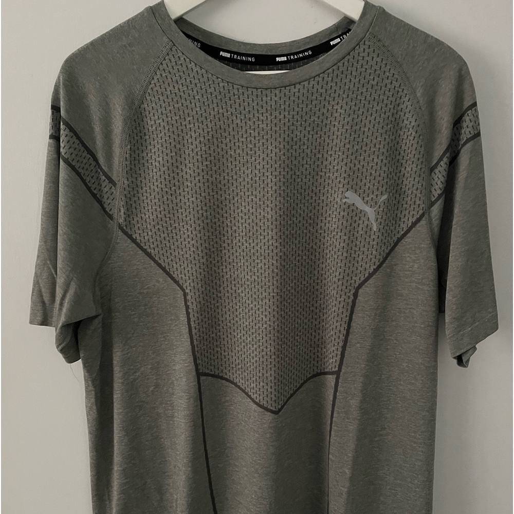 PUMA Training T-shirt XL - DryCell tech -quick dry Grey -Soft Stretch
